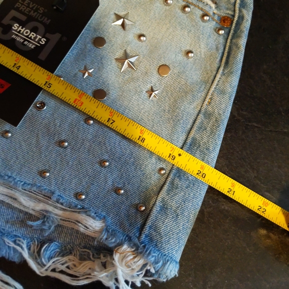 LEVI'S HIGH RISE NON STRETCH SHORTS JEAN WITH RHINESTONES,SIZE 29,NEW - Picture 5 of 15